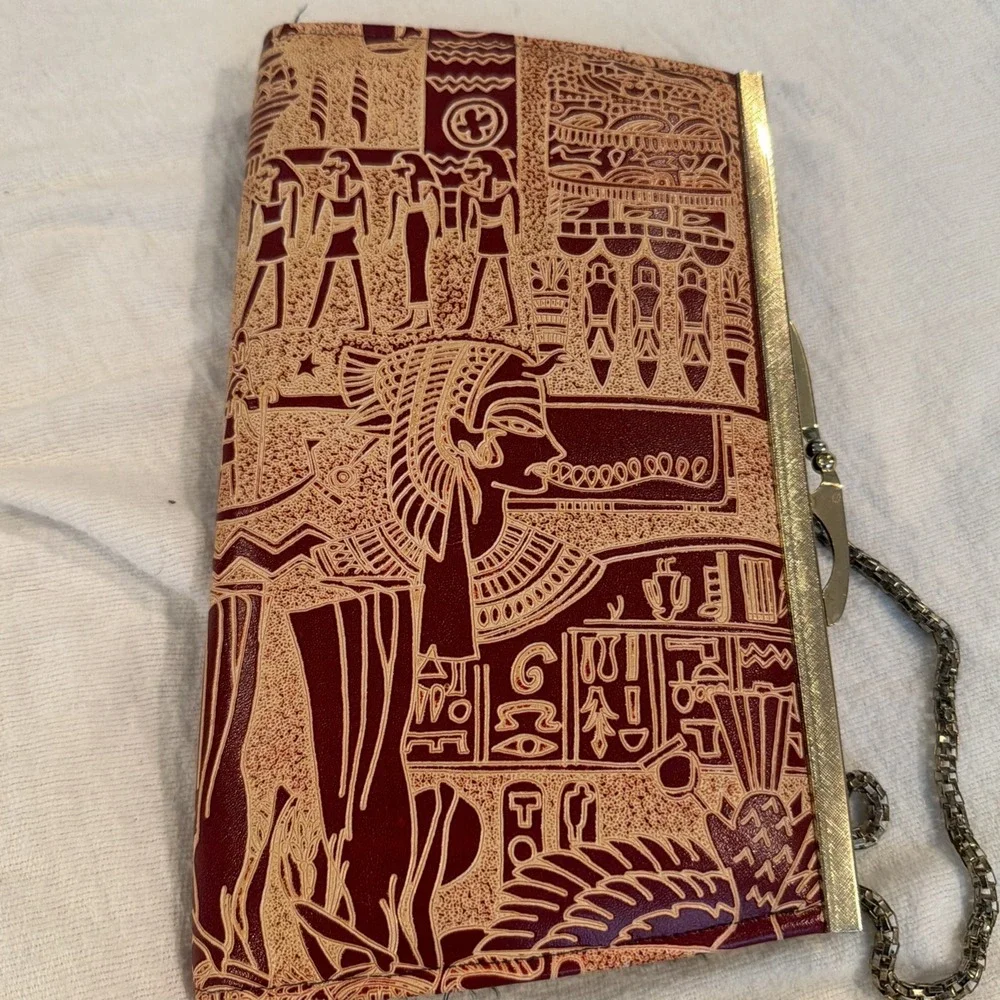 Vtg MCM Egyptian Hieroglyphics Motif Tooled Leather Purse With Gold Tone‎ Chain